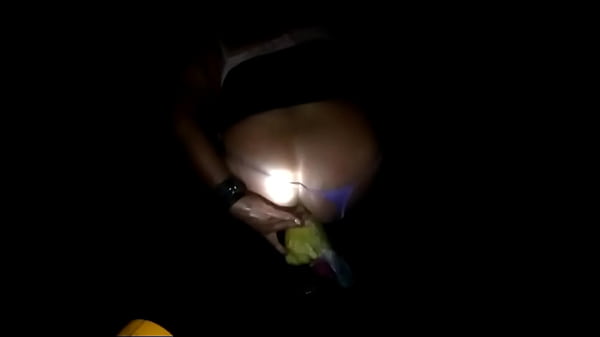 Gorda travesti muy puta rompe  su culo con una cuña anal gigante