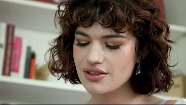 Beautiful tranny girlfriend Serena Bubbles gets fucked by her partner outdoors